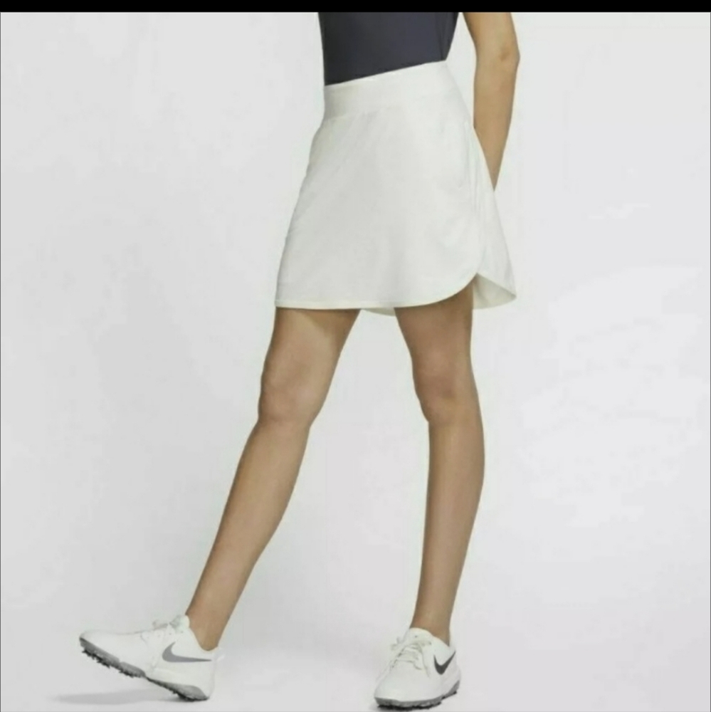 Nike UV Dry-fit golf skort